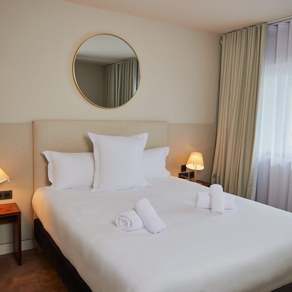 Les Trois Voiles Hotel standard rooms with Camargue view
