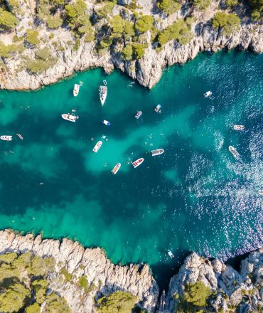 Les Calanques de Marseille à proximité des Trois Voiles