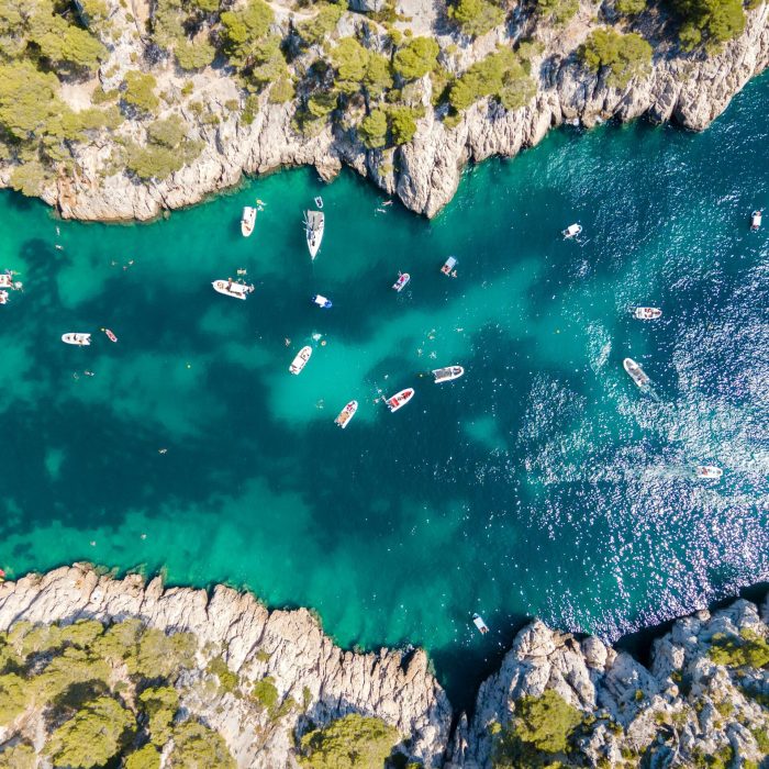 Les Calanques de Marseille à proximité des Trois Voiles